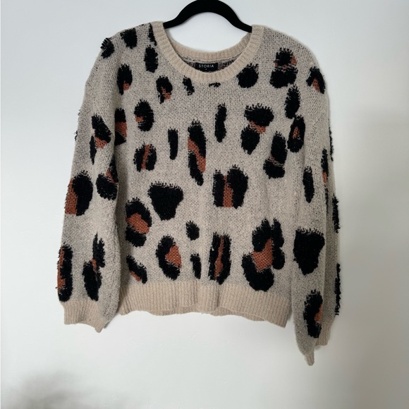 Sweater - Picture 1 of 2